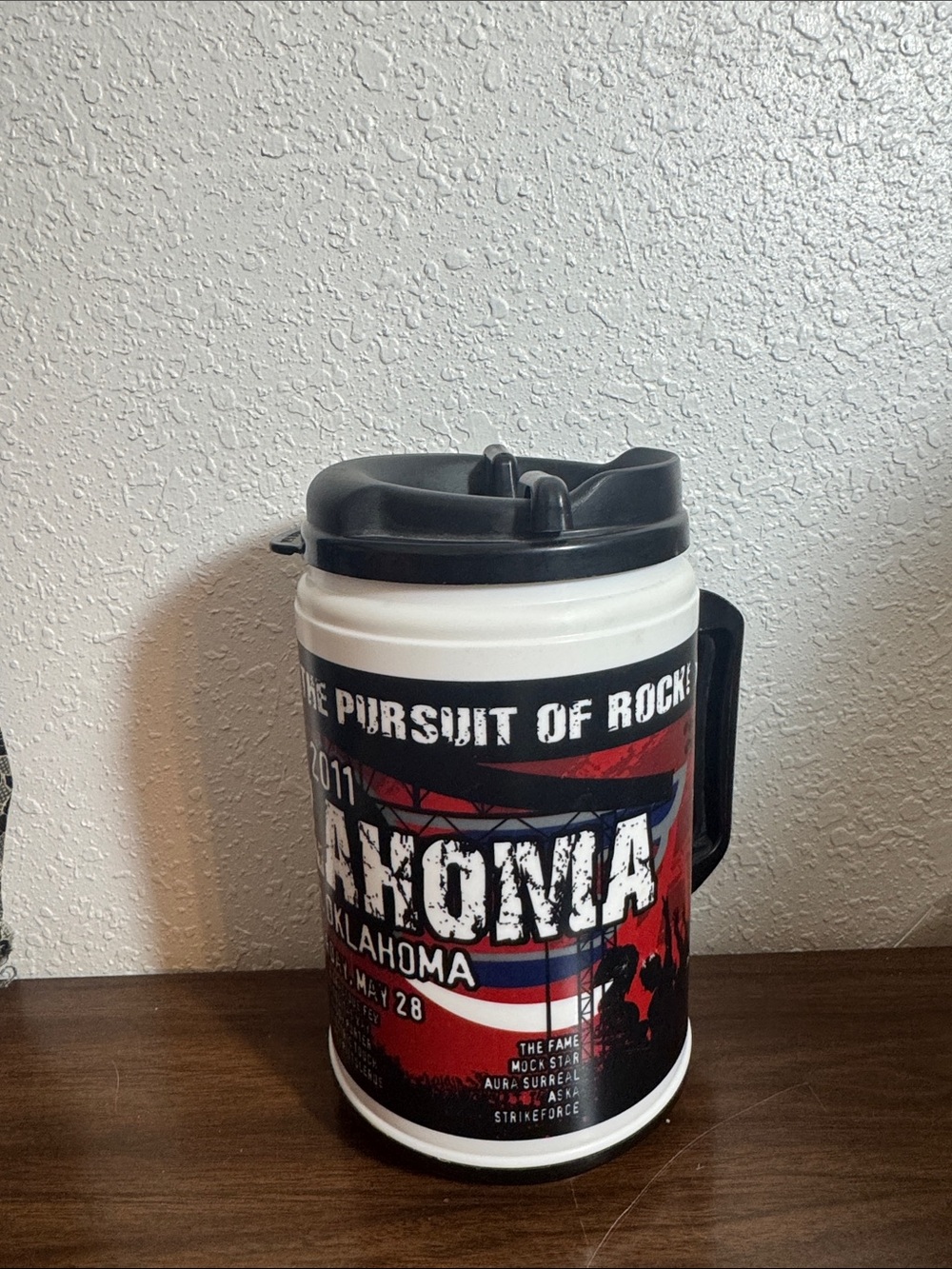 NOS Vintage Rocklahoma Souvenir 2011 Mug Motley Crew, Poison,Papa Roach,Seether